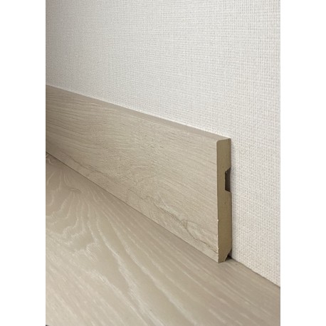 RODAPIE LAM. 1591 ROBLE TRAVERTINO 90mm